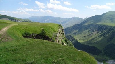 Georgische Heerstraße: Der Blick geht in die Ferne
