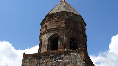 Georgische Heerstraße: Glockenturm der Sameba-Kirche