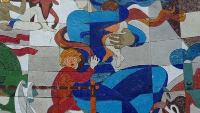 Georgische Heerstraße: Das Denkmal entstand 1983 zum 200. Jahrestag des Vertrags