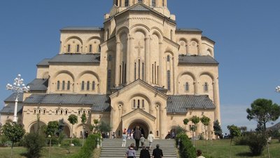 Sameba-Kirche: Haupteingang am Portal