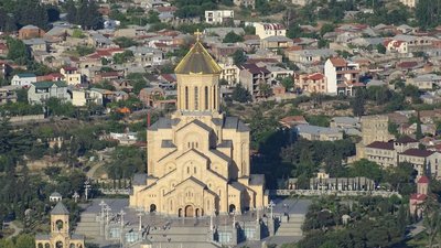 Sameba-Kirche: Lage der Kirche in der Stadt