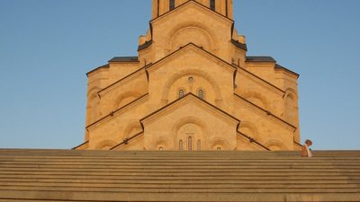Sameba-Kirche: Sameba-Kirche vom Eingang her gesehen
