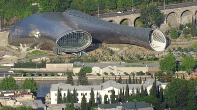 Blick auf Tbilissi: Innenstadt von Tbilissi