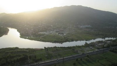 Dshwari-Kloster: Zusammenfluss und Blick auf die Altstadt von Mzcheta