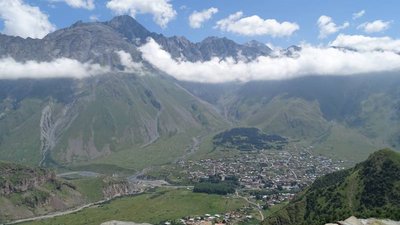 Georgische Heerstraße: Stepanzminda