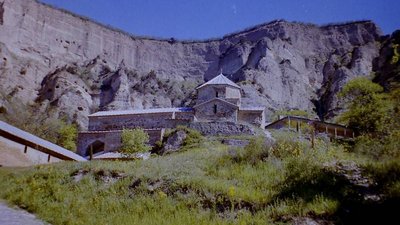 Kloster Schiomgwime: Ansicht vom Eingang her (2001)