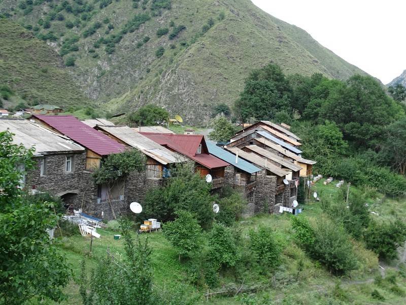 Schatili: Im Oberdorf gibt es auch Fernsehen