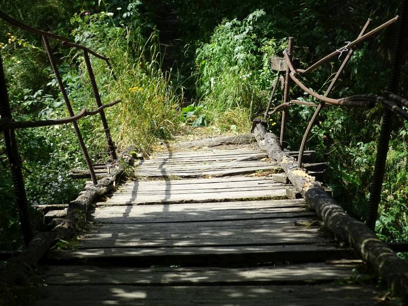 Chewsureti: Eine Holzbrücke