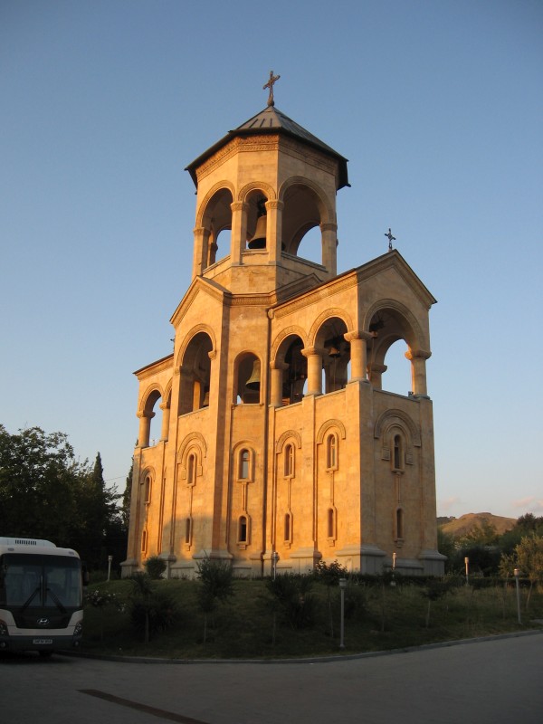 Sameba-Kirche: Glockenturm