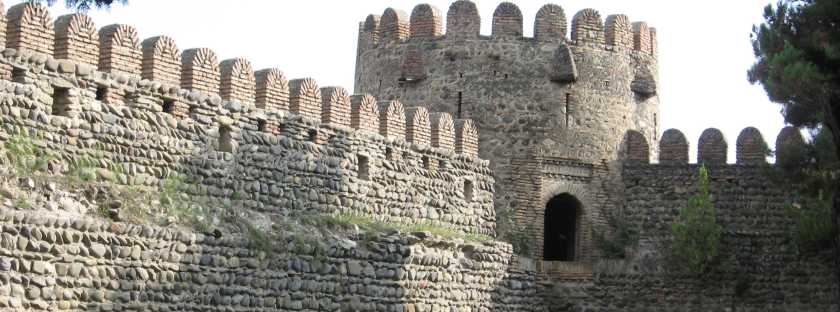 Die Swetizchoweli-Kirche in Mzcheta: Kulturerbe in Georgien - Baudenkmäler, georgische Geschichte, orthodoxe Kirche, Missionierung, Heilige Nino