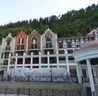 Gemischte Baustile in Borjomi Gemischte Baustile in Borjomi