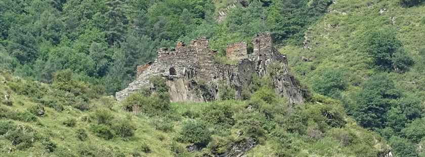 Katschu-Festung - Georgische Heerstraße Straße nach Schatili - Kaukasus, Georgien, Hochgebirge, Wehrdorf, Wehrtürme, Geschichte, Lost Places, Verkehr, Bärenkreuzpass