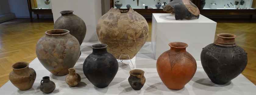 Nationales Museum in Tbilissi - Archäologische Funde in Georgien - Tbilissi, eine quirlige Metropole, Fußgängerzone, Restaurant, Cafés, Verkehr, Essen und Trinken, Restaurierung, Neubauten, Skyline, Nationales Museum in Tbilissi - Archäologische Funde in Georgien - Tbilissi, eine quirlige Metropole, Fußgängerzone, Restaurant, Cafés, Verkehr, Essen und Trinken, Restaurierung, Neubauten, Skyline,
